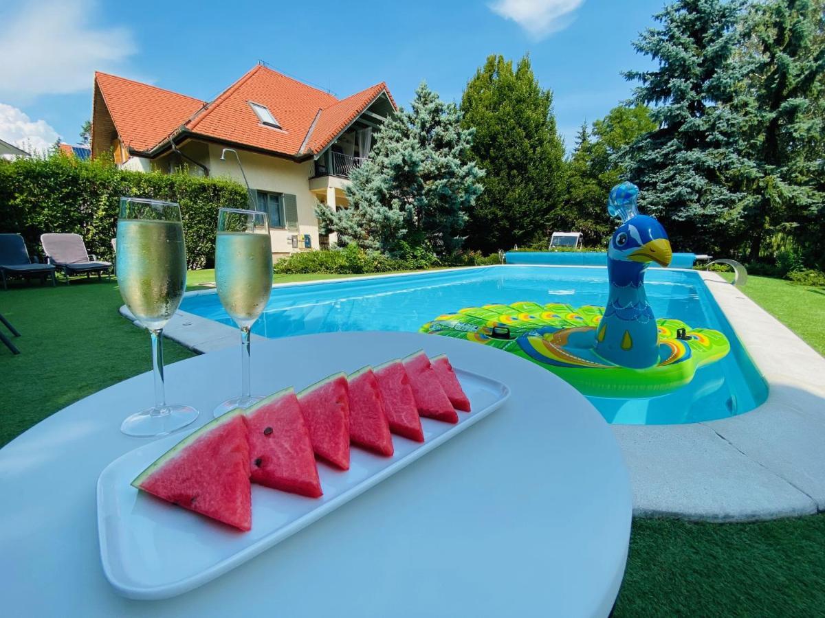 Villa Oliva Boutique Rooms Zamárdi エクステリア 写真