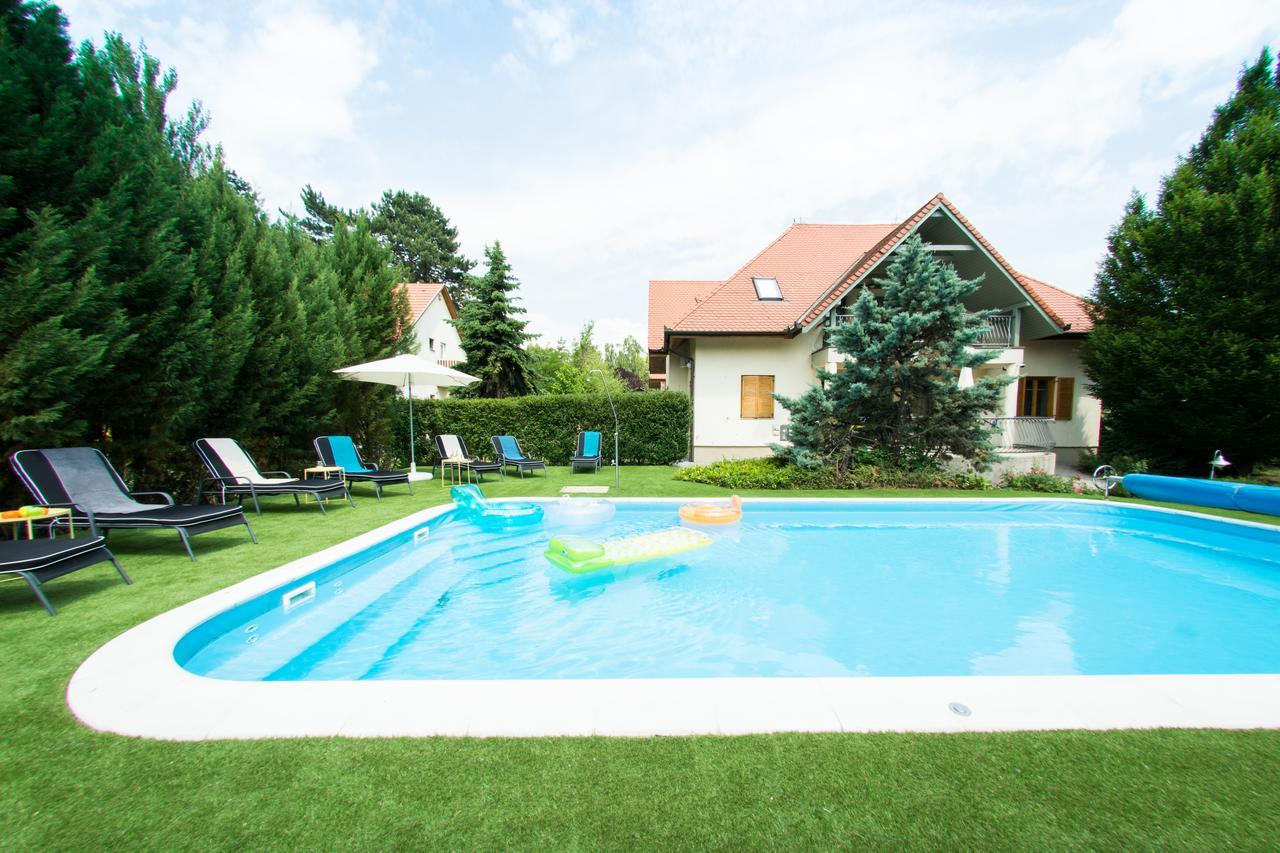 Villa Oliva Boutique Rooms Zamárdi エクステリア 写真
