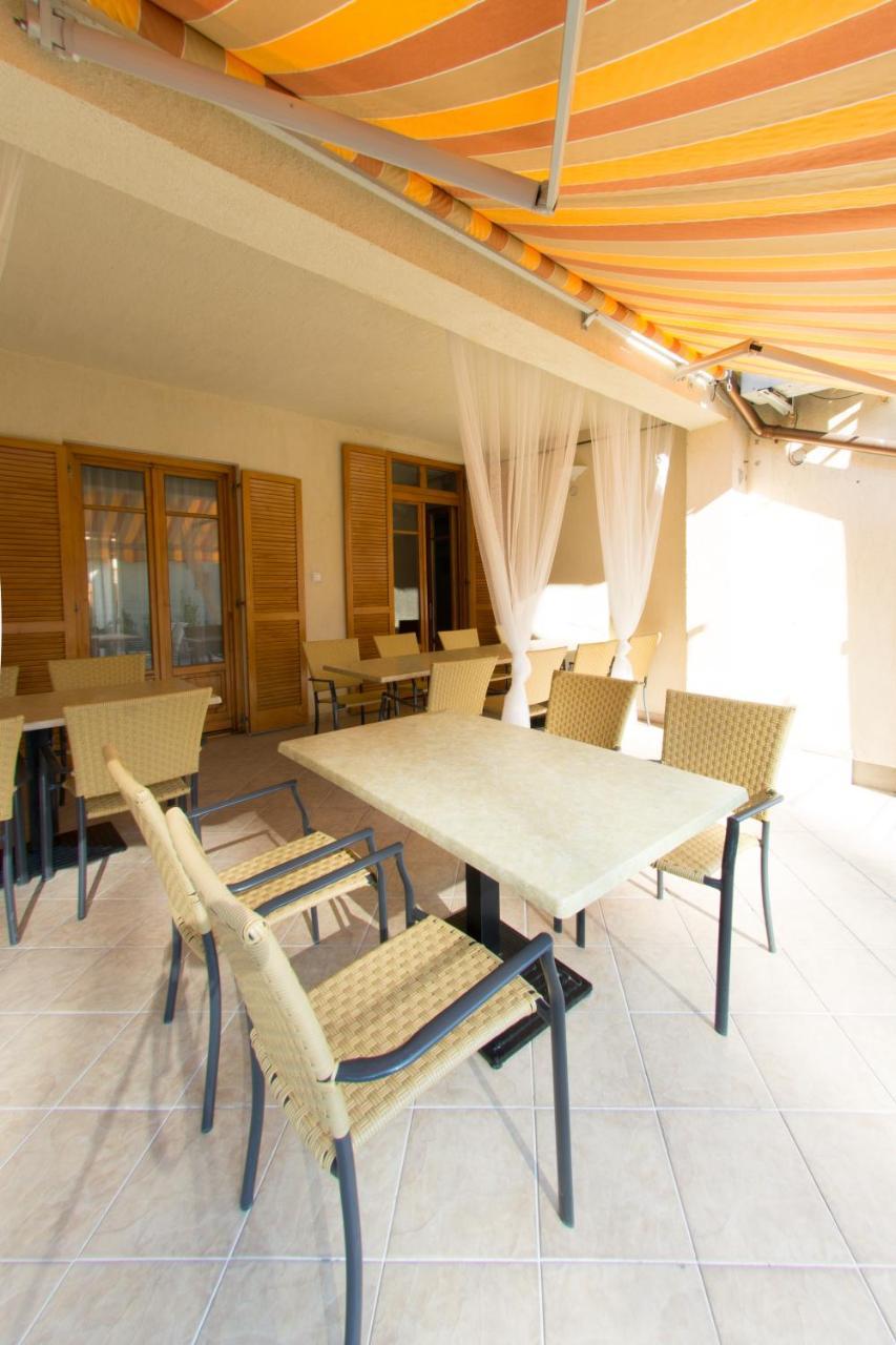 Villa Oliva Boutique Rooms Zamárdi エクステリア 写真